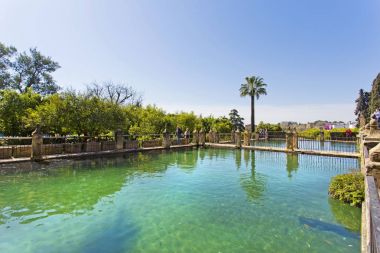 Ünlü Alcazar de los Cristianos Reyes ile güzel Bahçe
