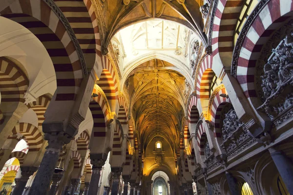 Inside the Grand Mosque Mezquita cathedral of Cordoba, Andalusia — Stock Photo, Image