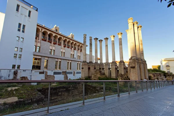 Römische Säulen des Tempels in Cordoba — Stockfoto