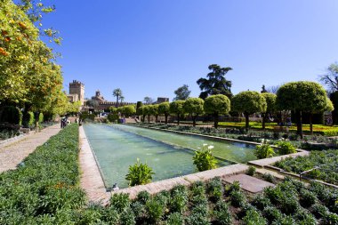 Ünlü Alcazar de los Cristianos Reyes ile güzel Bahçe
