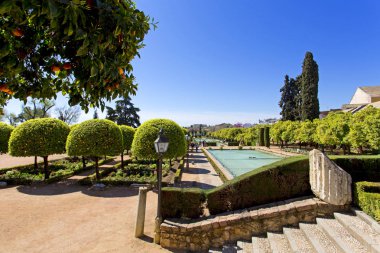 Ünlü Alcazar de los Cristianos Reyes ile güzel Bahçe