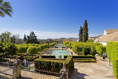 Ünlü Alcazar de los Cristianos Reyes ile güzel Bahçe