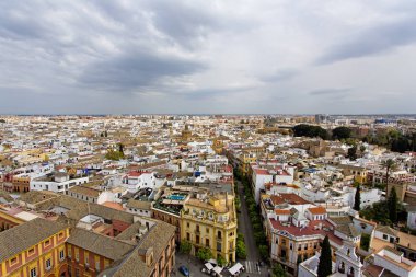 Seville şehir Giralda üzerinden havadan görünümü