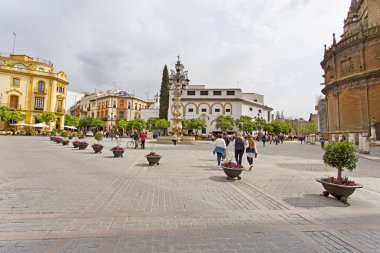 Güzel bir manzara Plaza Virgen de los Reyes Seville bölgesinde bir