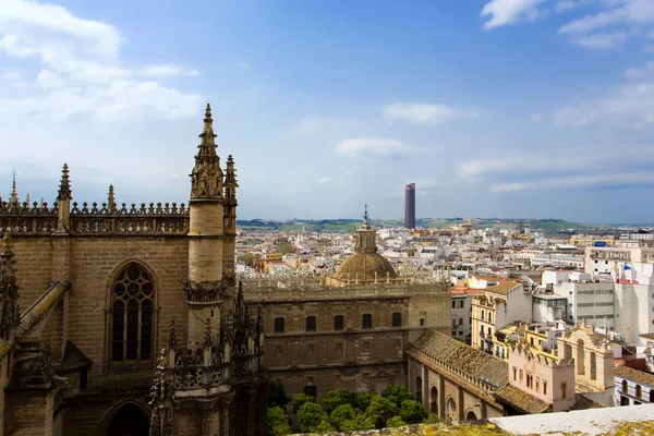 Vista aérea de la ciudad de Sevilla desde la Giralda — Foto de Stock