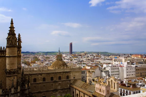 Flygfoto över staden Sevilla från Giralda — Stockfoto