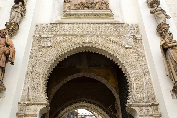 Detalhe da Catedral de Sevilha, Santa Maria da Sé, em Sevilha , — Fotografia de Stock