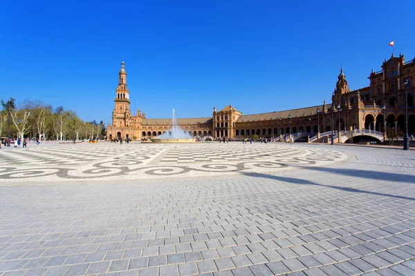 Krásný výhled na španělské náměstí Plaza de Espana, v Seville — Stock fotografie