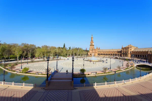 Een prachtig uitzicht over Spaanse plein, Plaza de Espana, in Sevilla — Stockfoto