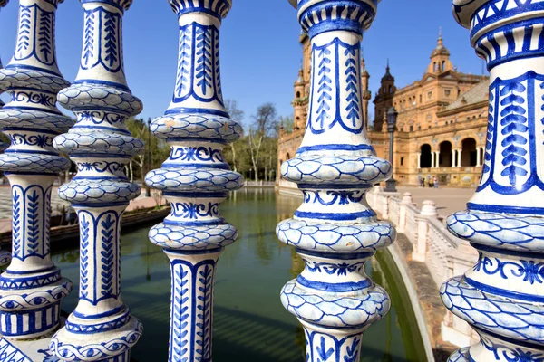 Uma bela vista da Praça Espanhola, Plaza de Espana, em Sevilha — Fotografia de Stock