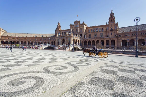 A beautiful view of Spanish Square, Plaza de Espana, in Seville — Stock Photo, Image