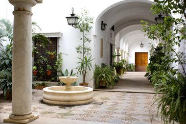 Seville geleneksel bir veranda güzel görünümü