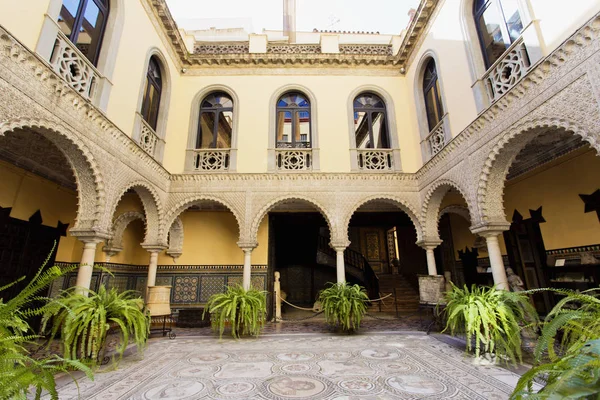 Palacio de la Condesa de Lebrija en Sevilla — Foto de Stock