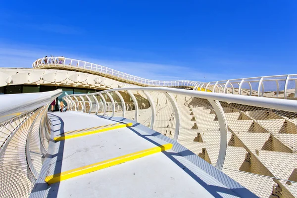 Dall'alto dello spazio Metropol Parasol, Setas de Sevilla, su — Foto Stock