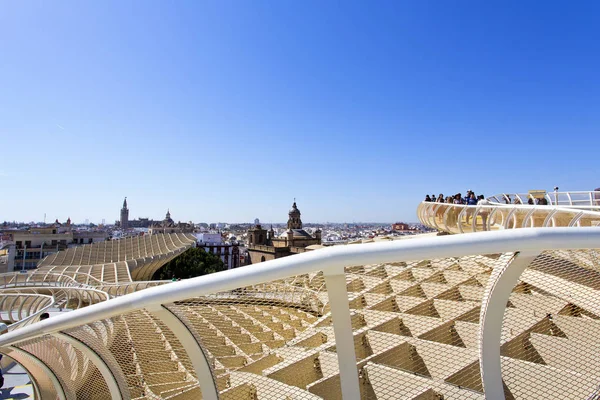 Vanaf de bovenkant van de ruimte Metropol Parasol, op de Sevilla, op — Stockfoto
