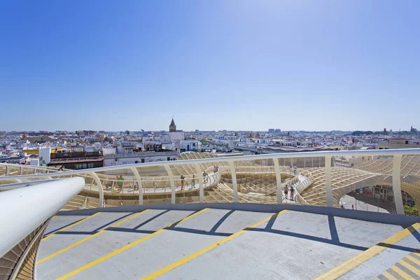 Desde lo alto del Espacio Metropol Parasol, Setas de Sevilla, en —  Fotos de Stock