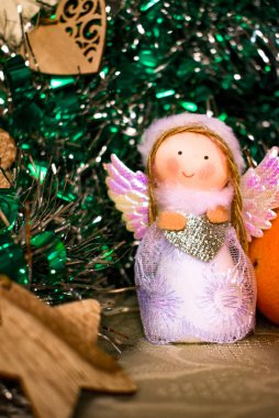 Ev içindeki Noel meleği.