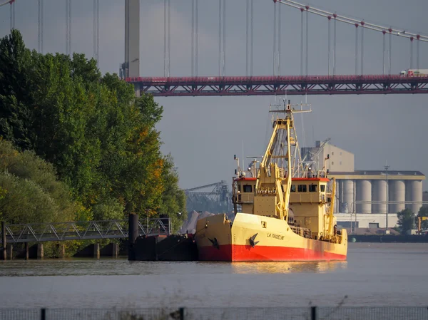 Bordeaux, Gironde/Francja - 19 września: La Maqueline zacumowane w — Zdjęcie stockowe