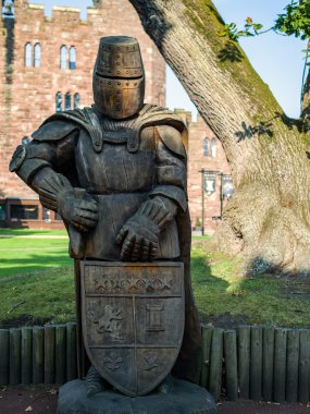 Peckforton, Cheshire/Uk - 15 Eylül : Gr'daki Ahşap Şövalye