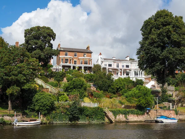 Chester Cheshire/UK-september 16: hus längs floden Dee — Stockfoto