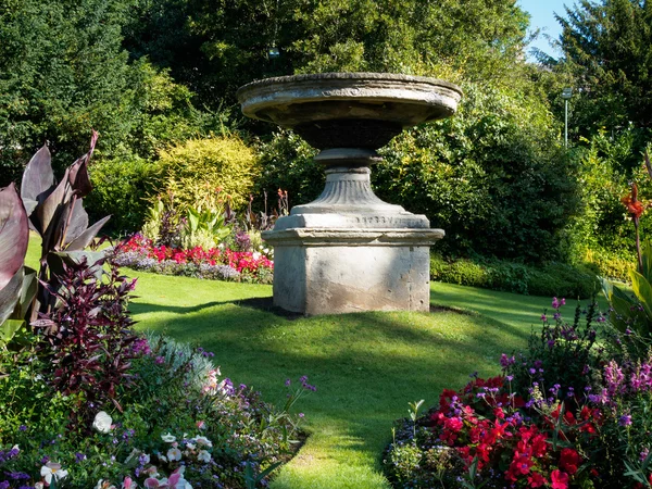 Bad, salto / uk - oktober 02: gärten im victoria park in bat — Stockfoto