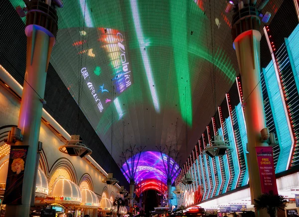 LAS VEGAS, NEVADA/USA - AUGUST 3 : The Fremont light experience — Stock Photo, Image