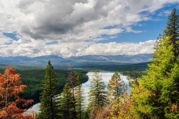 Vista otoñal del lago Holland en Montana —  Fotos de Stock