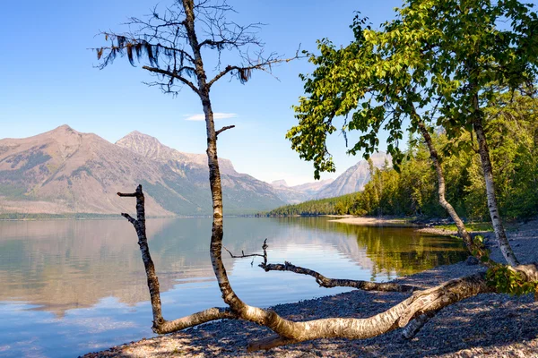 Pohled na jezero McDonald v Montaně — Stock fotografie