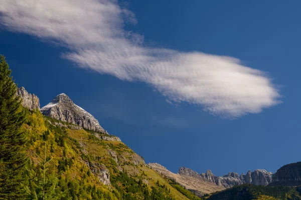 Piękny widok na park narodowy glacier — Zdjęcie stockowe