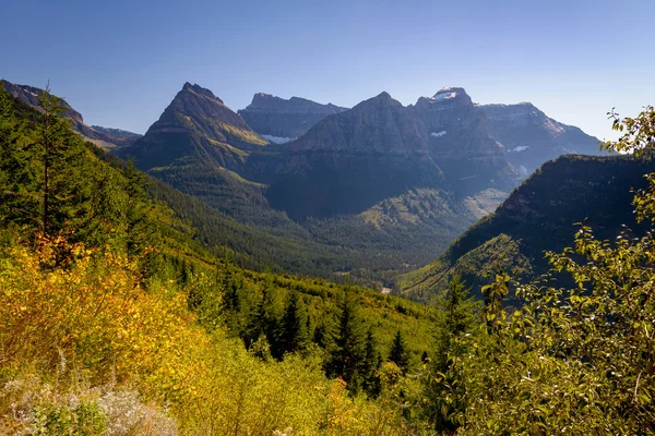 Piękny widok na park narodowy glacier — Zdjęcie stockowe