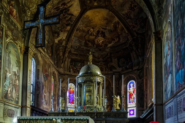 MONZA, ITÁLIA / EUROPA - OUTUBRO 28: Vista interior da catedra — Fotografia de Stock