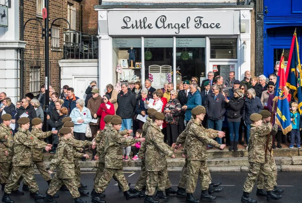 EAST GRINSTEAD WEST SUSSEX / UK - NOVEMBRO 13: Memorial Service o — Fotografia de Stock