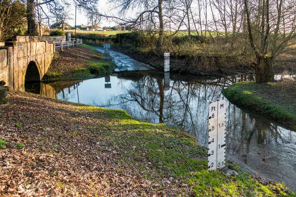 KEMPSEY, WORCESTERSHIRE/UK - DECEMBER 26 : Ford at Kempsey  in W — Stock Photo, Image