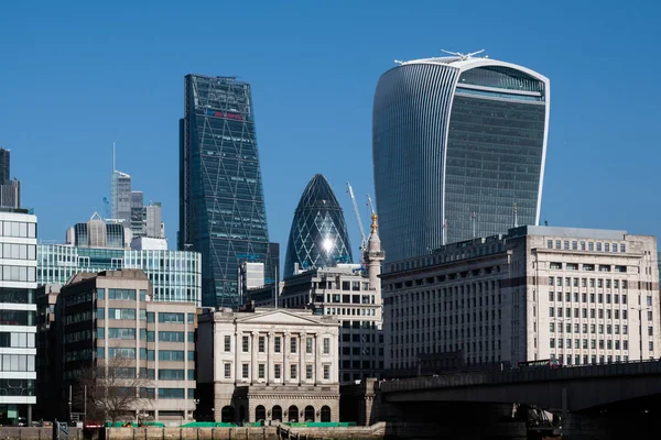 LONDON / UK - FEBRUARY 13: View of the Skyline in London on Febru – stockfoto