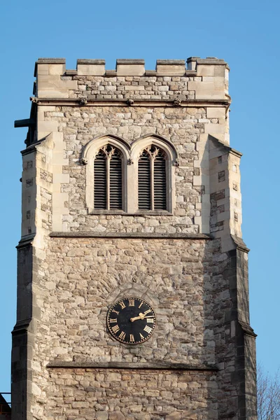ЛОНДОН / Великобритания - 13 февраля: Колокольня и башня в Lambeth Palace в — стоковое фото