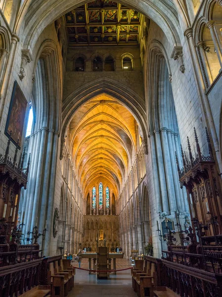 London/Storbritannien - februari 24: Interiör Visa av Southwark Cathedral — Stockfoto