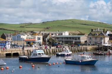 Lyme Regis, Dorset/Uk - 22 Mart: Limanda Lyme tekneler 