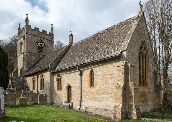 Upper Slaughter, Gloucestershire/Velká Británie – 24. března: Pohled na St. Pet — Stock fotografie