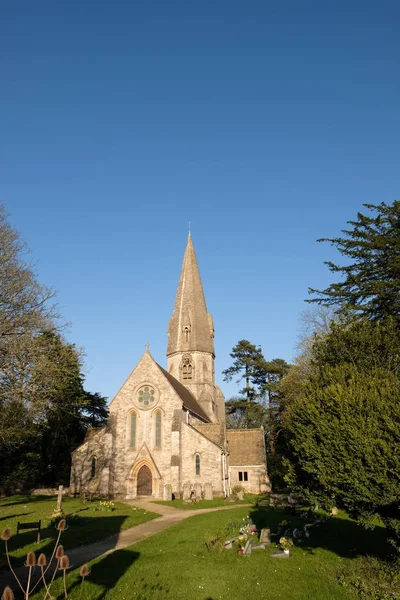 Leafield, Oxfordshire/Uk - 24 mars: St Michael och alla änglar — Stockfoto