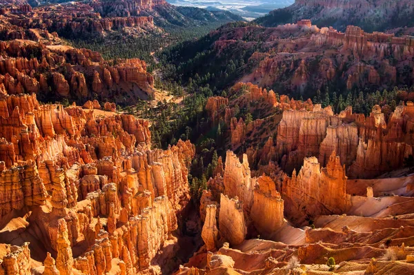 Bryce canyon sabahın erken saatlerinde — Stok fotoğraf