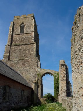 Covehithe, Suffolk/Uk - 24 Mayıs: St Andrew's Covehithe Bena ile