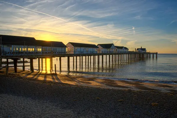 Southwold, Suffolk/Velká Británie – 24. května: Východ slunce nad Southwold Pier Suf — Stock fotografie