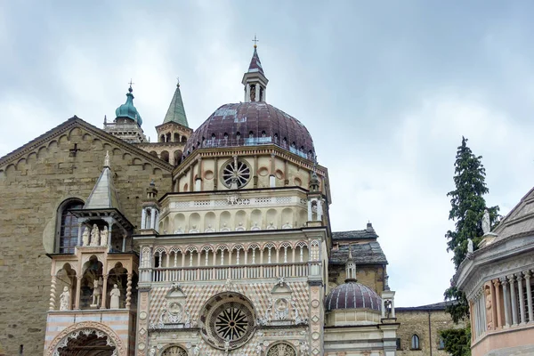 BERGAMO, LOMBARDY / ITALY - JUNE 25: Basilica di Santa Maria Magg — стоковое фото