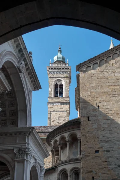 Bergamo, Lombardia/Włochy – 26 czerwca: Basilica di Santa Maria Magg — Zdjęcie stockowe