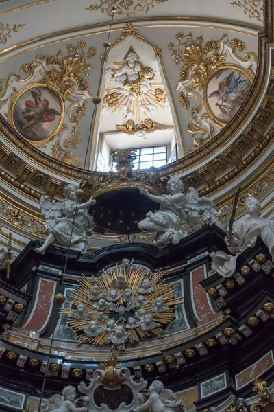 Bergamo, Lombardije, Italië - 26 juni: Binnenaanzicht van het Cathedr — Stockfoto