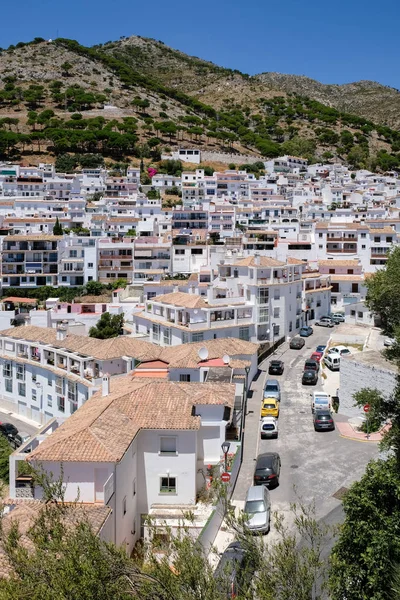 MIJAS, ANDALUCIA / ESPAÑA - 3 DE JULIO: Vista desde Mijas en Andalucía — Foto de Stock