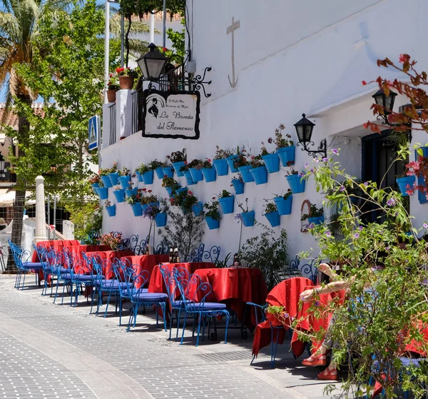 Mijas, Andalucia/İspanya - 3 Temmuz: Tipik sokak Cafe Mijas — Stok fotoğraf