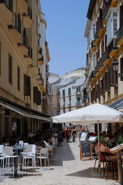 MALAGA, ANDALUCIA / ESPAÑA - 5 DE JULIO: Vista del centro de la ciudad de Mal — Foto de Stock