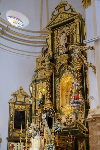 MARBELLA, ANDALUCIA/SPAIN - JULY 6 : Golden Altar in the Church — Stock Photo, Image