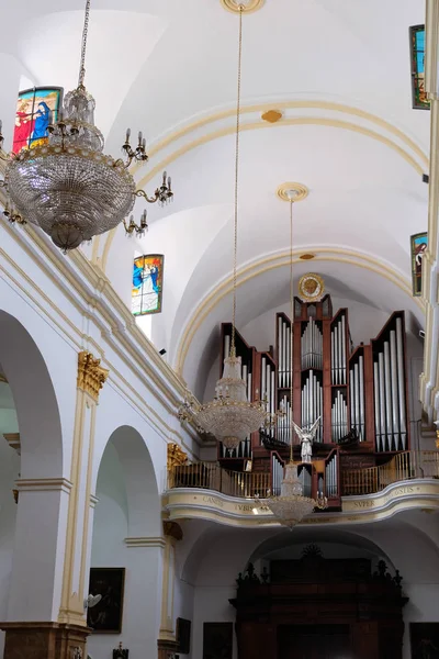 MARBELLA, ANDALUCIA/SPAIN - JULY 6 : Interior of the Church of t — Stock Photo, Image